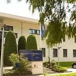 巴斯琛哥罗普酒店 3*